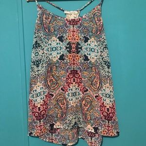 Maurice’s colorful top!